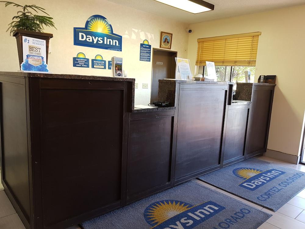 Days Inn By Wyndham Cortez Bagian luar foto